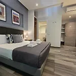 B&B Home 77